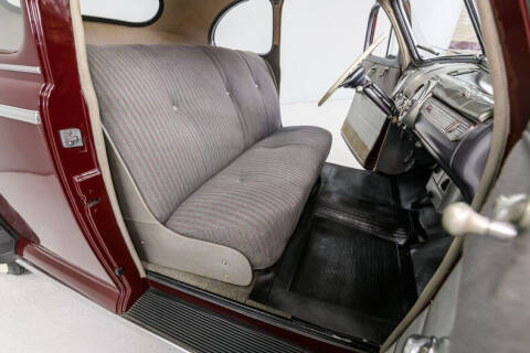 1946 Ford Super Deluxe