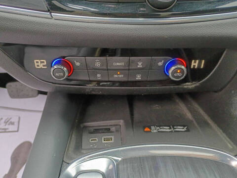 2022 Buick Enclave Essence