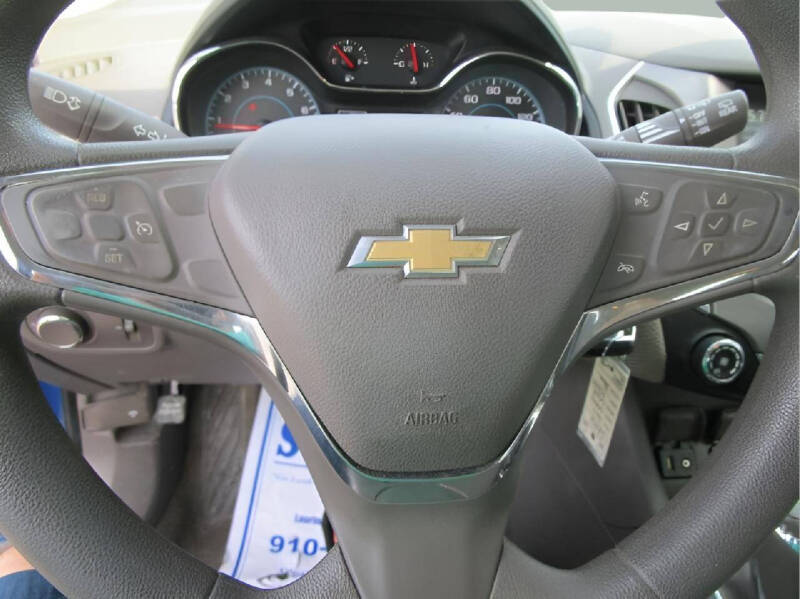 2017 Chevrolet Cruze LT Auto