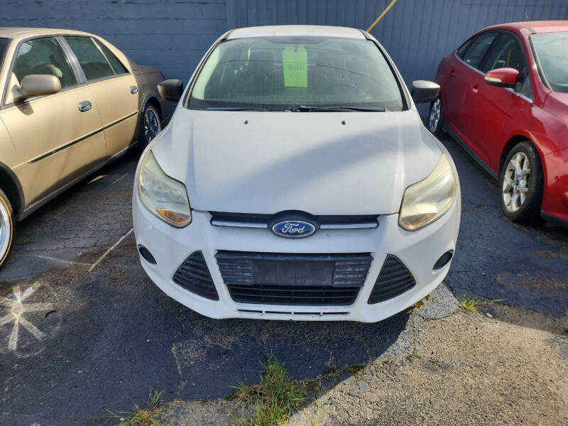 2012 Ford Focus S's photo