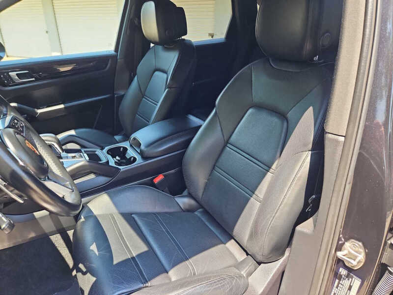2022 Porsche Cayenne