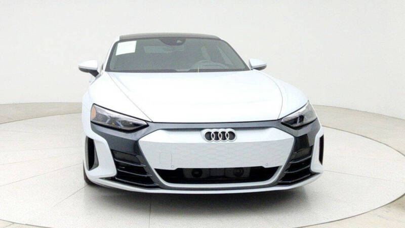 2024 Audi e-tron GT quattro Prestige