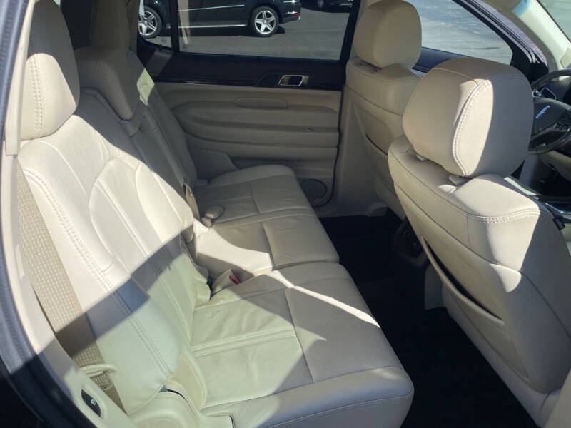 2019 Lincoln MKT