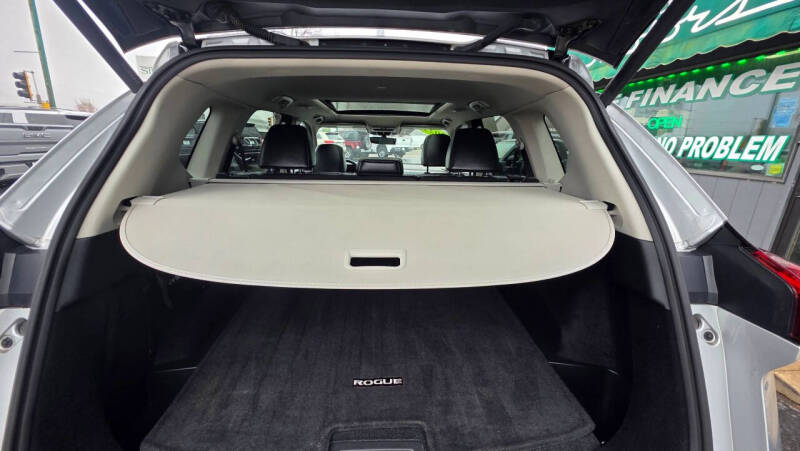 2023 Nissan Rogue SV