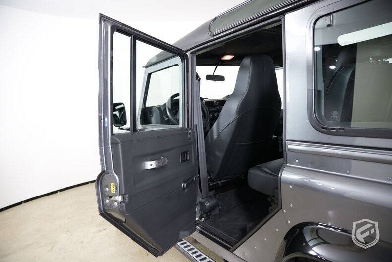 1991 Land Rover Defender