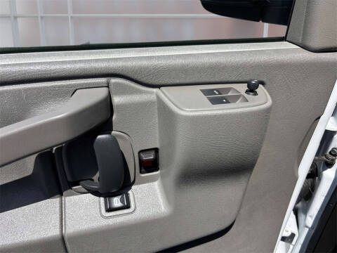 2024 Chevrolet Express 2500