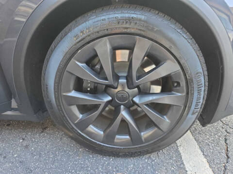 2023 Tesla Model X Standard Range