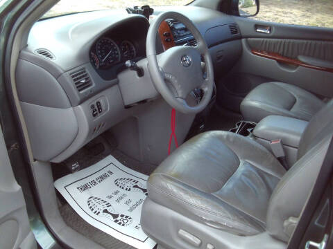2004 Toyota Sienna XLE Limited 7 Passenger