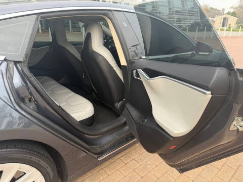 2016 Tesla Model S 75