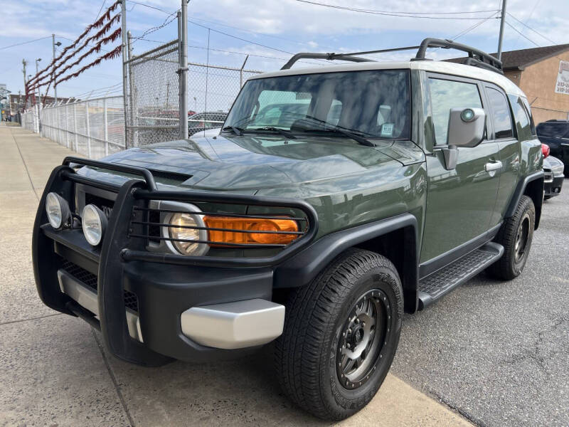 2010 Toyota FJ Cruiser for sale at The PA Kar Store Inc in Philadelphia PA