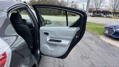 2013 Toyota Prius c Three