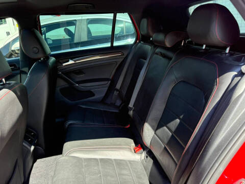 2017 Volkswagen Golf GTI