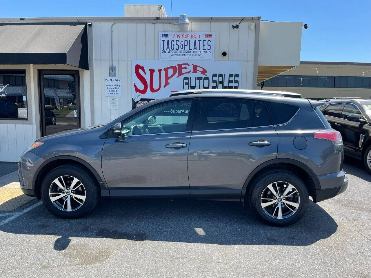 2018 Toyota RAV4 for sale at Super Auto Sales Modesto in Modesto, CA