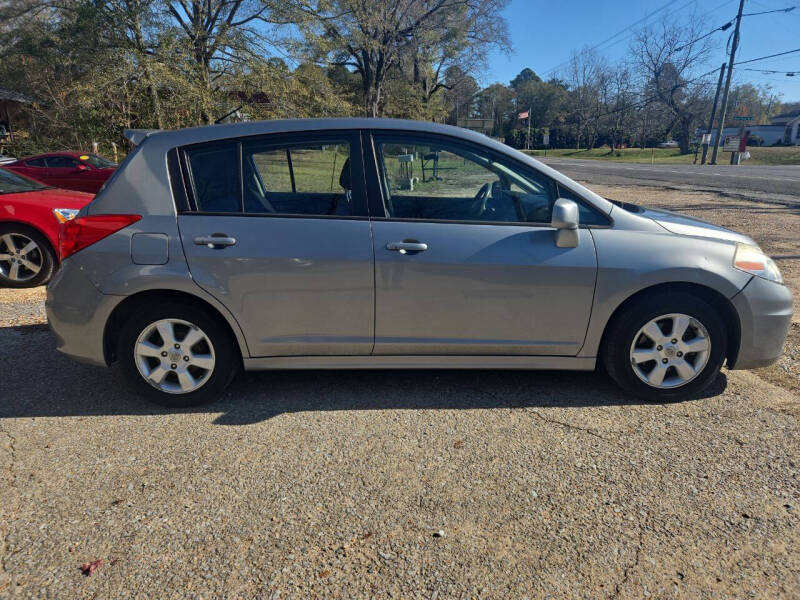2011 Nissan Versa 1.8 SL