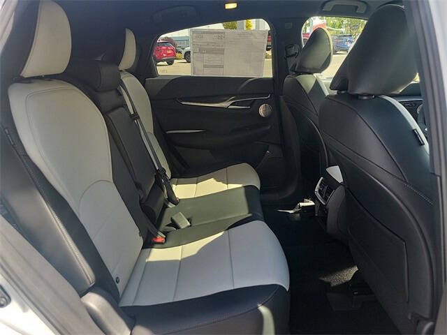 2025 Infiniti QX55 Essential