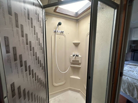 2005 Freightliner XCS Chassis