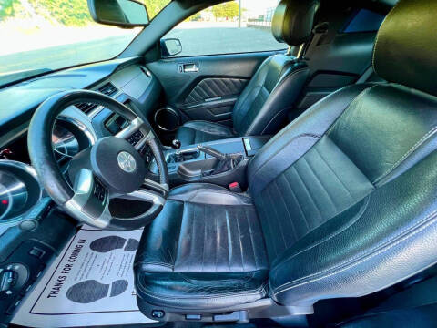 2012 Ford Mustang V6 Premium