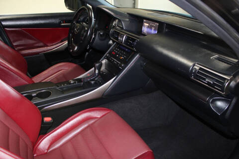 2019 Lexus IS 300