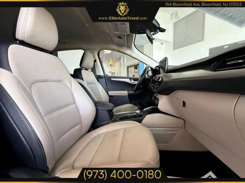 2020 Ford Escape SEL