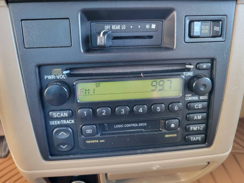 2000 Toyota Sienna LE