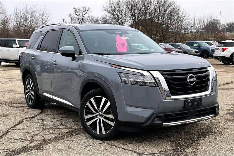 2023 Nissan Pathfinder Platinum