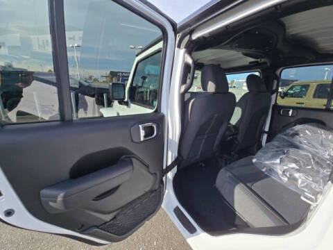 2025 Jeep Gladiator Sport S