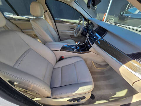 2014 BMW 5 Series 528i