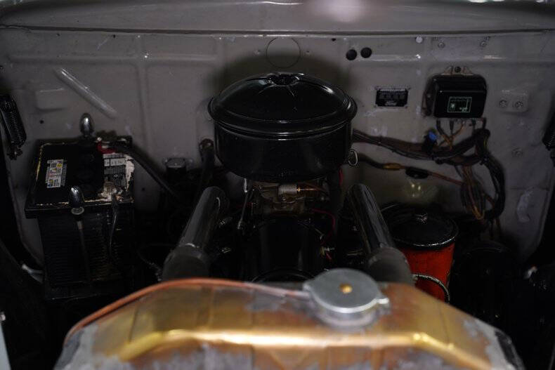 1946 Ford Super Deluxe