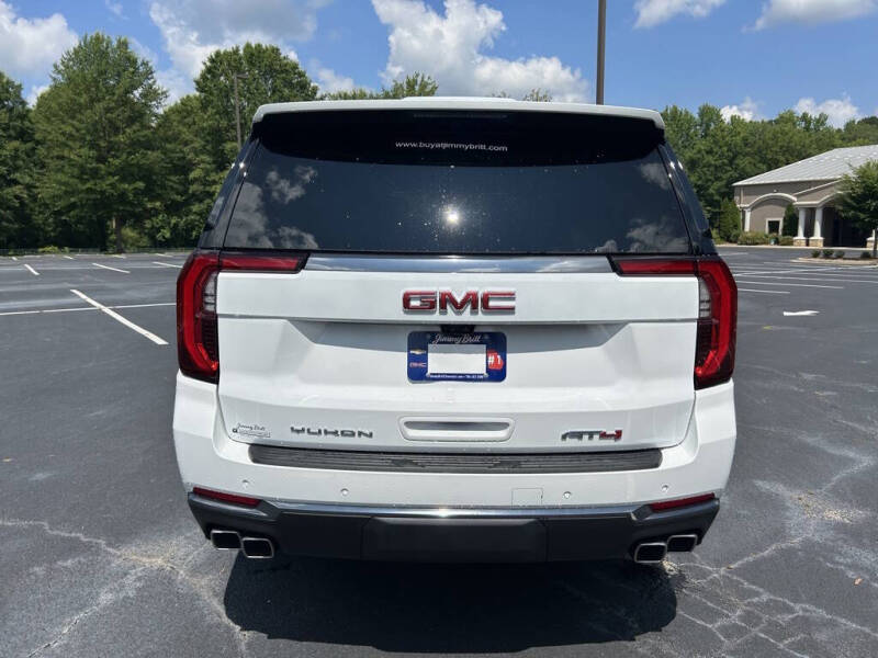 2025 GMC Yukon XL AT4