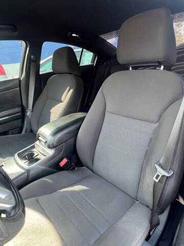 2012 Dodge Charger SXT