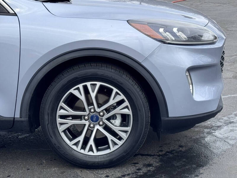 2022 Ford Escape SEL