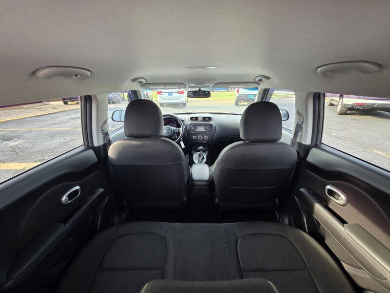 2016 Kia Soul +