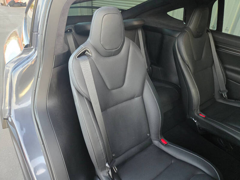 2022 Tesla Model X Plaid