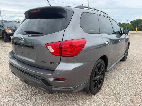 2018 Nissan Pathfinder SL