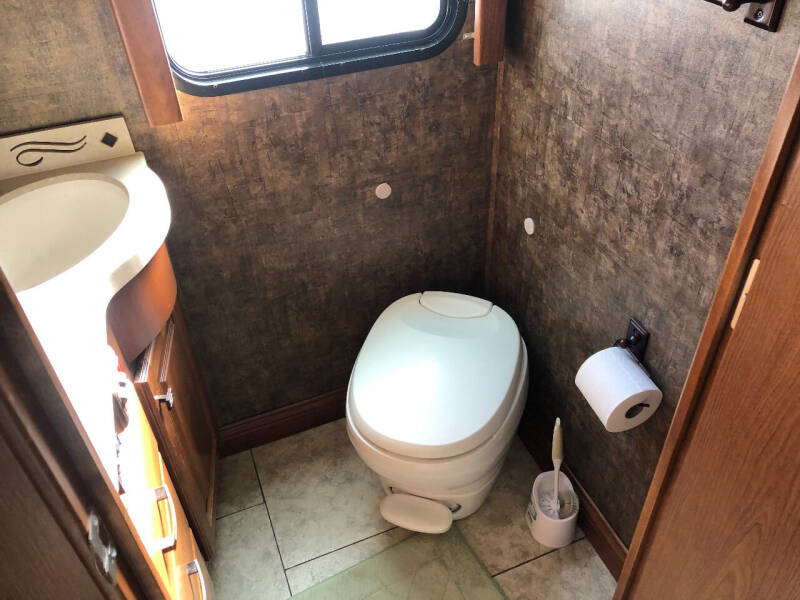 2012 Tiffin Allegro RED