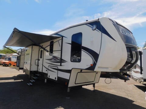 2019 Heartland ELKRIDGE 38RSRT for sale at Gold Country RV in Auburn CA