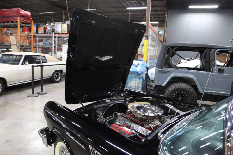 1957 Ford Thunderbird