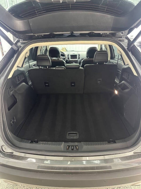 2019 Ford Edge Titanium