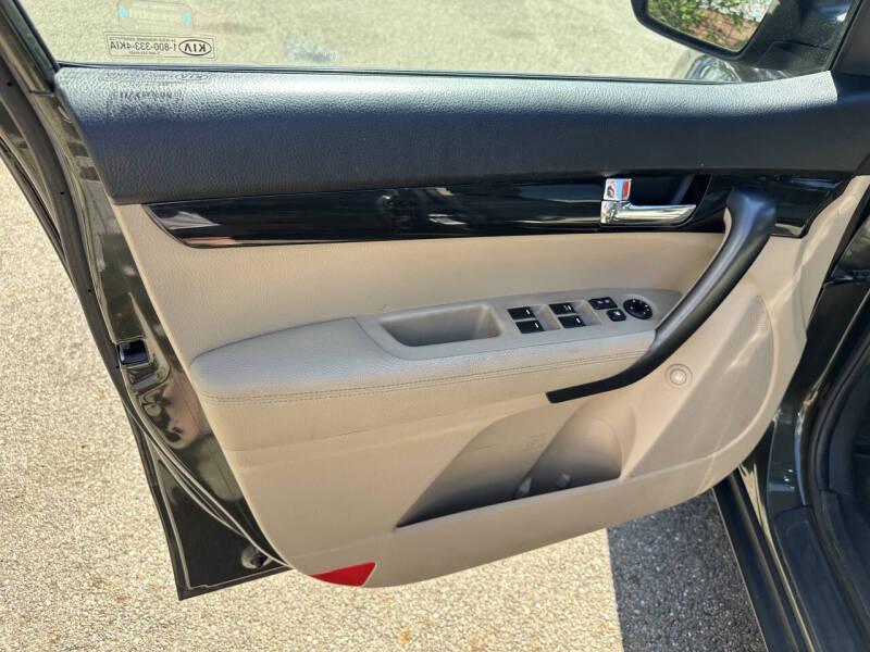 2013 Kia Sorento LX