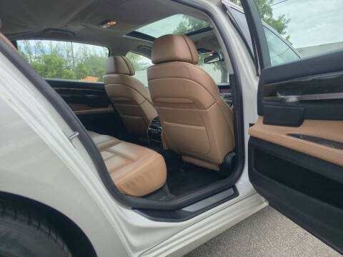 2012 BMW 7 Series 740Li