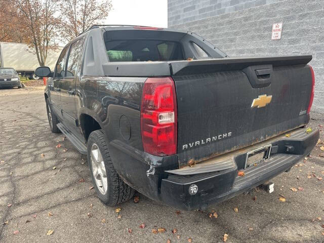 2011 Chevrolet Avalanche LT