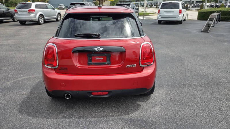 2018 MINI Hardtop 4 Door Cooper