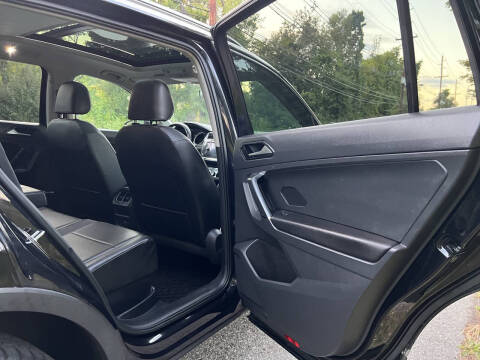 2018 Volkswagen Tiguan 2.0T SEL 4Motion