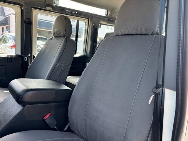 1998 Land Rover Defender 8