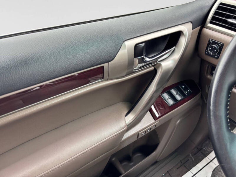 2017 Lexus GX 460