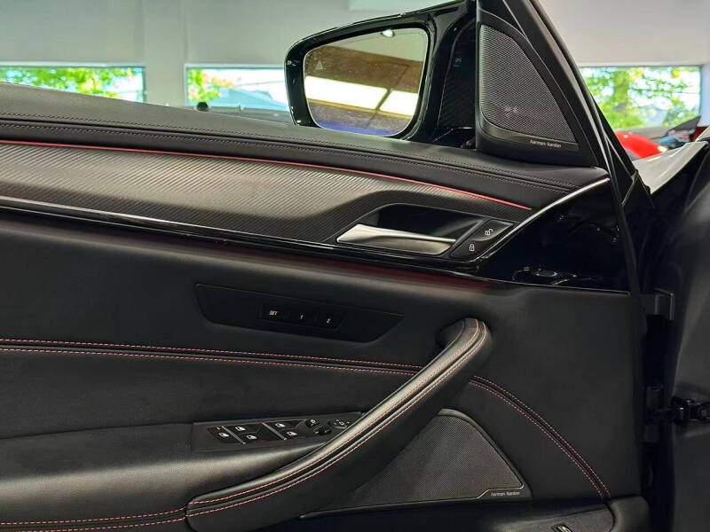 2022 BMW M5 CS