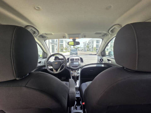 2016 Chevrolet Sonic LT Auto