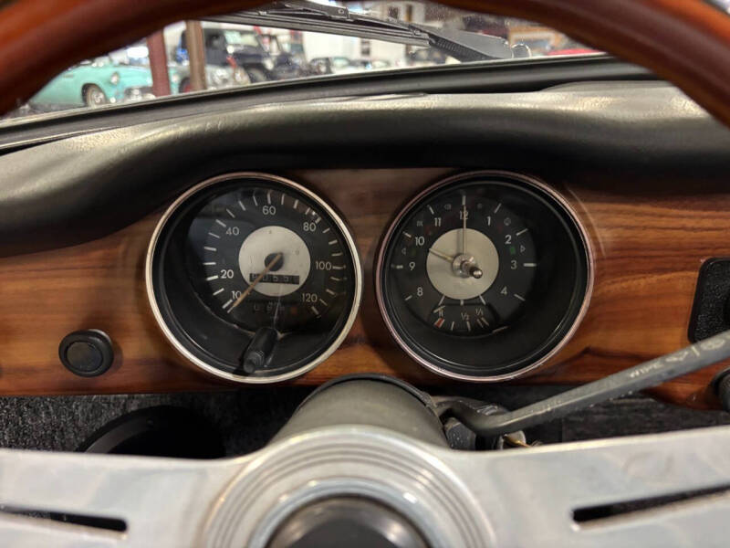 1974 Volkswagen Karmann Ghia