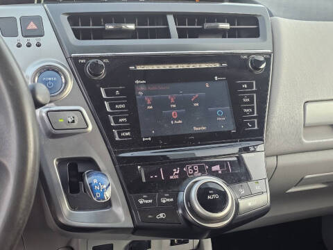 2017 Toyota Prius v Three