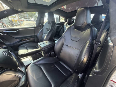 2016 Tesla Model S 90D